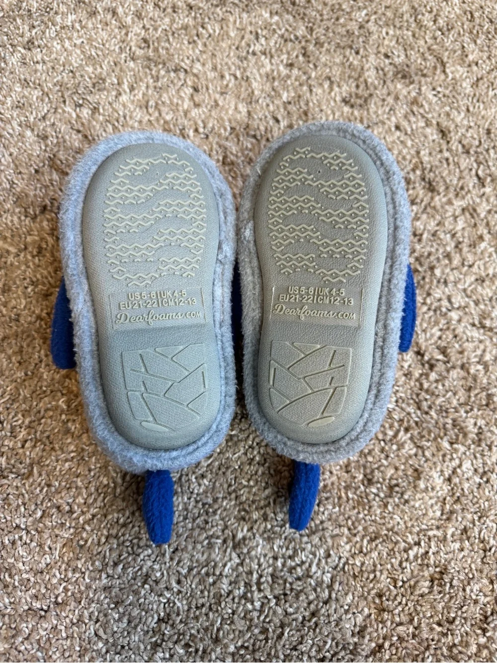 Dearfoams Toddler Boy’s Grey Blue Peyton Shark Clog Slippers 5-6 Ocean Novelty